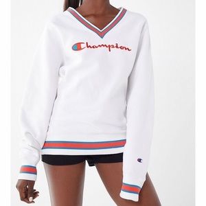 NWT Champion x Urban Outfitters Fleece Sweatshirt